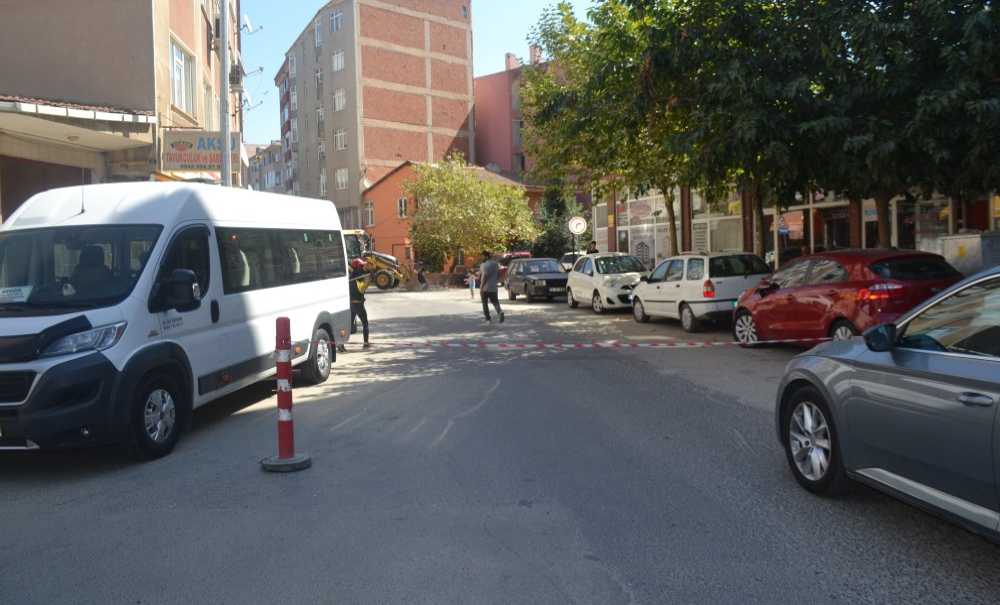 Alipaşa Caddesi'nde 2 Aydır Çalışmalar Sürüyor