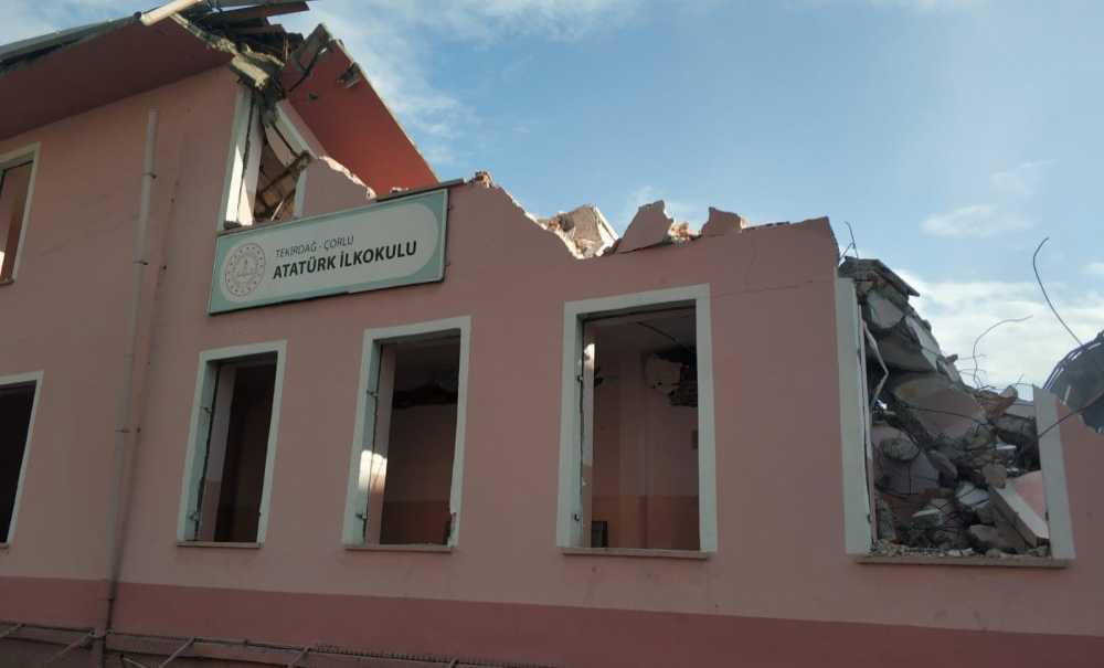 Binlerce Mezun Veren Atatürk İlkokulu Da Yıkıldı!