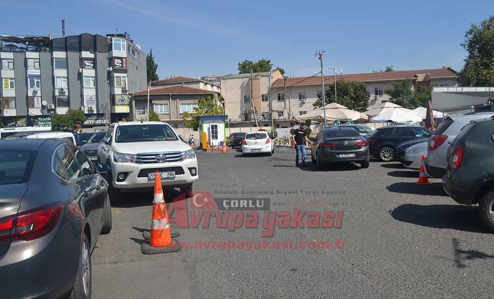 Açık Otopark Dolup Taşıyor