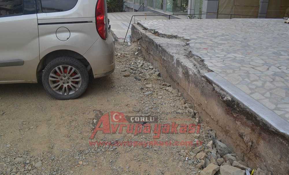 Tozdan Arabaların Rengi Değişti