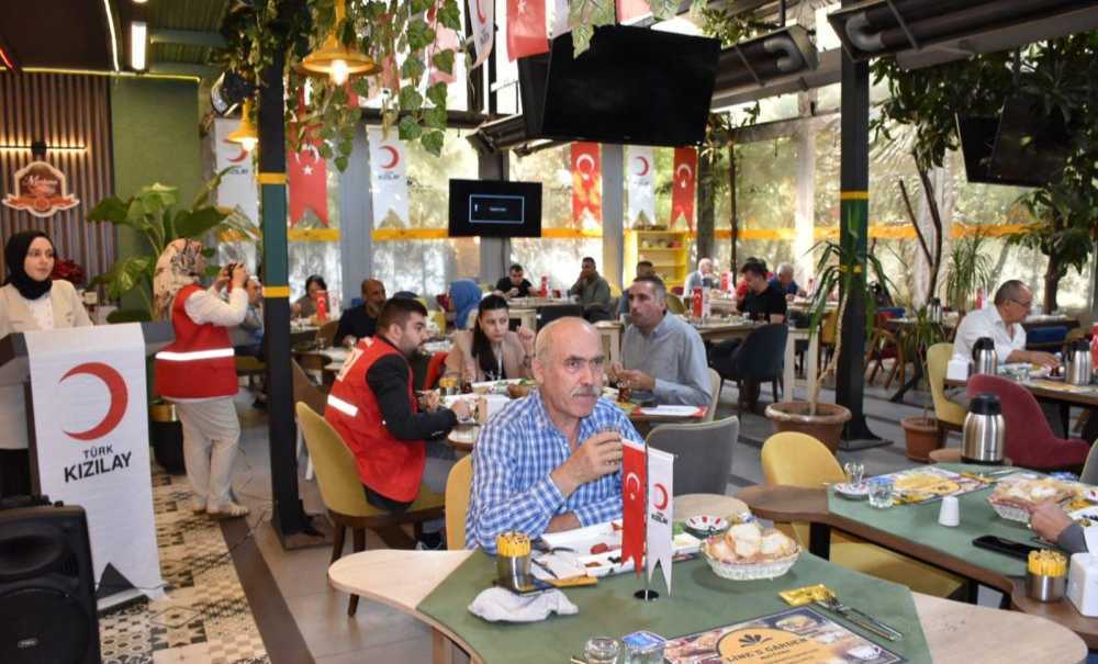 Kızılay Kan Bağışçılarını Unutmadı