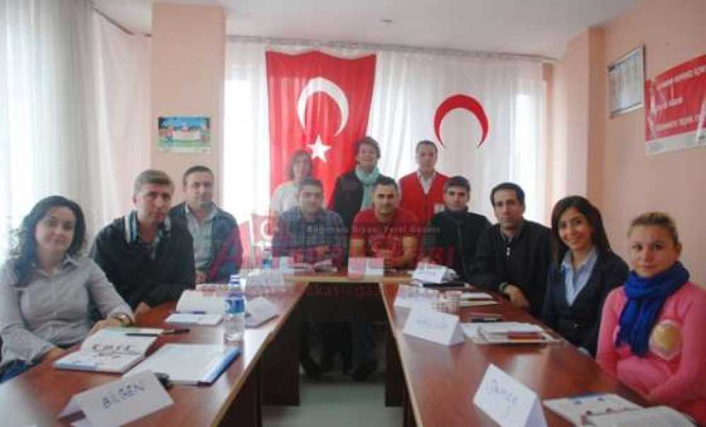 Kızılay Başkanı Dodurka`dan Kızılay Ilkyardım Eğitimine Ziyaret