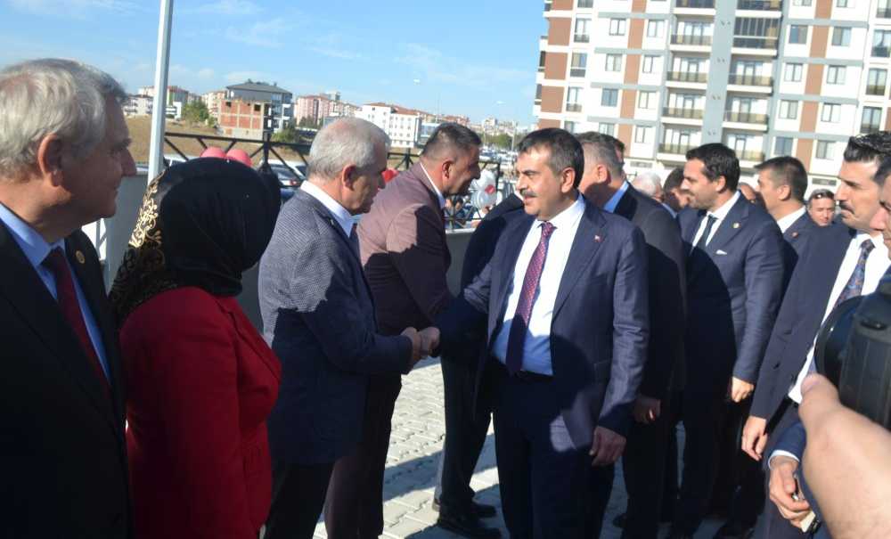 Kervancı Ortaokulu'nu Bakan Tekin Açtı