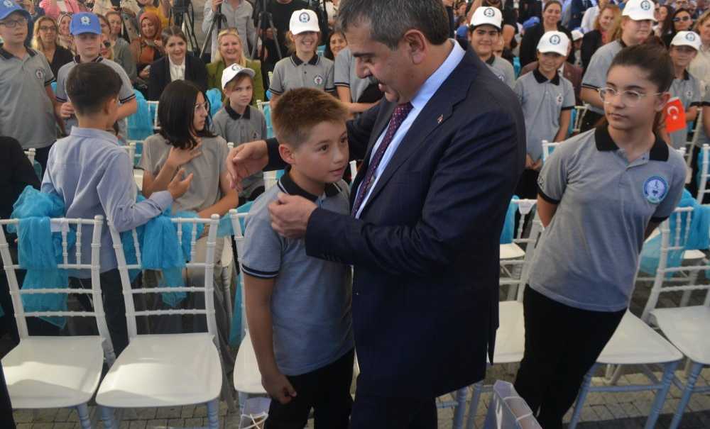 Kervancı Ortaokulu'nu Bakan Tekin Açtı