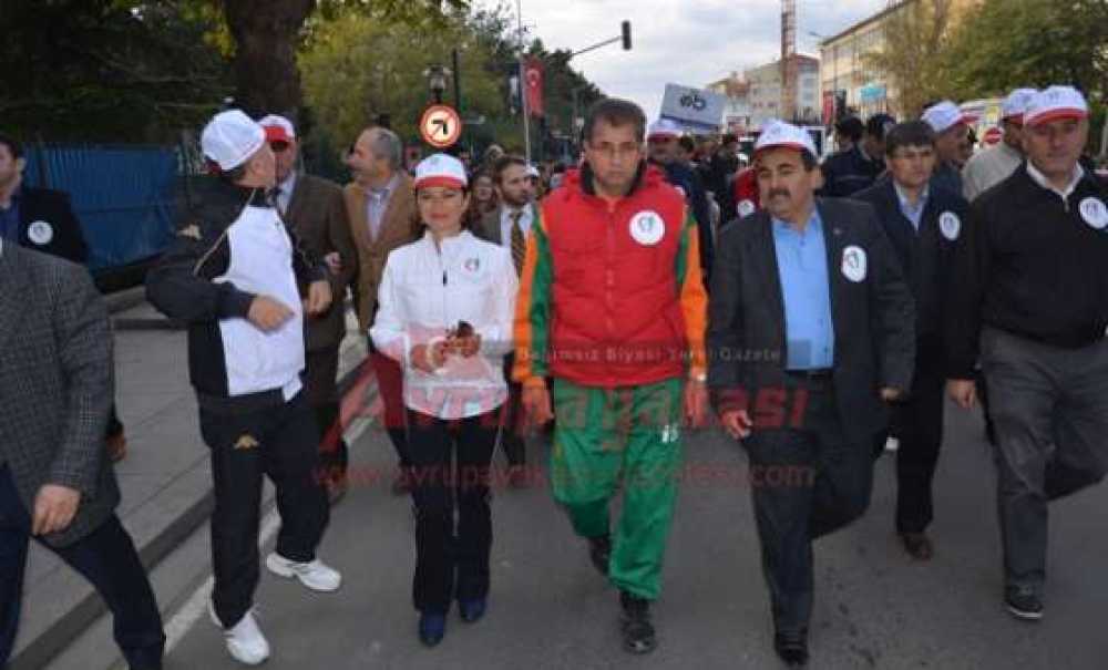 “Dünya Yürüyor Çorlu Yürüyor”