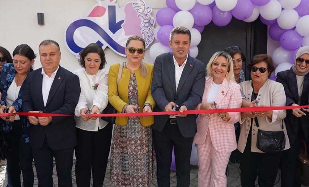 Menekşe Kadın Eğitim Merkezi Açıldı