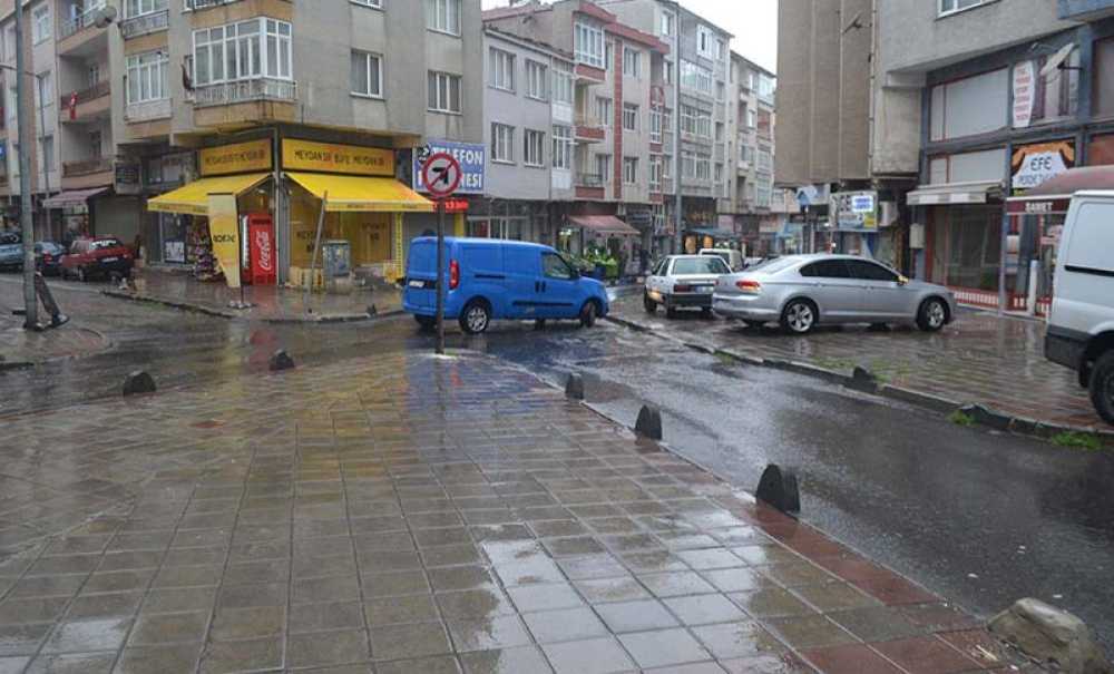 Şiddetli Yağış Hayatı Olumsuz Etkiledi