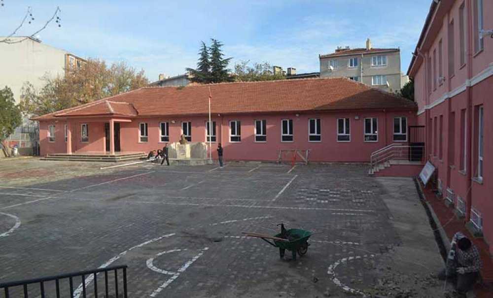 Gazi Ve Atatürk İlkokulu Pazartesi Günü Açılıyor