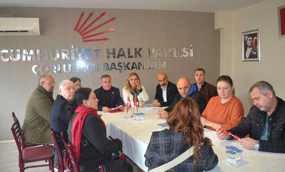 Cüneyt Akar, Ak Parti'yi Sert Sözlerle Eleştirdi