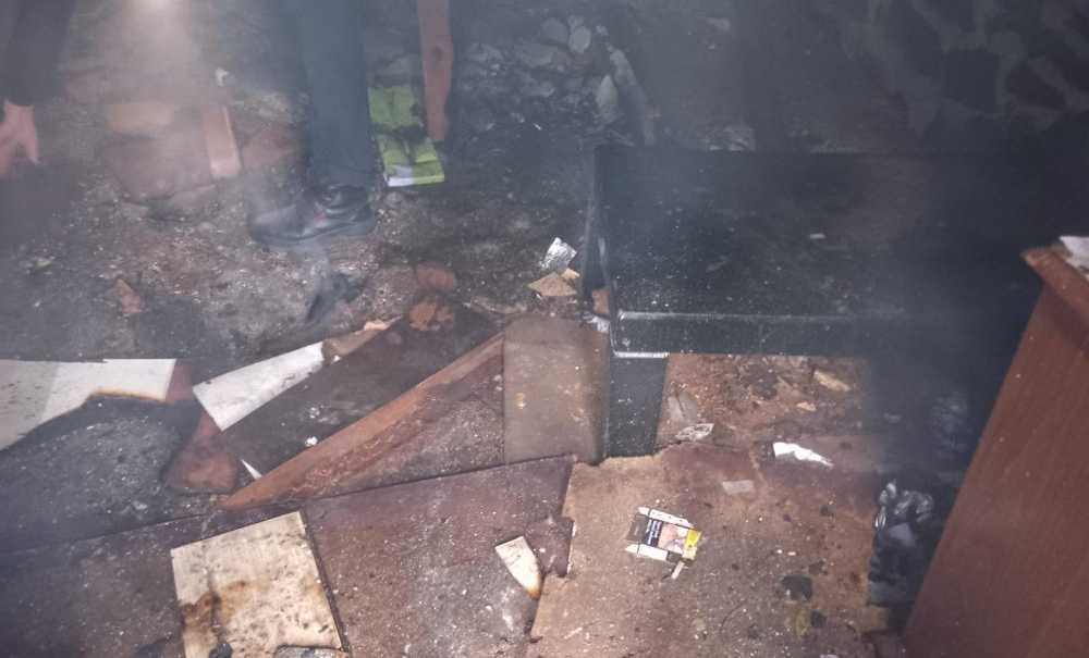 Madde Bağımlıları Bir Metruk Binayı Daha Yaktı