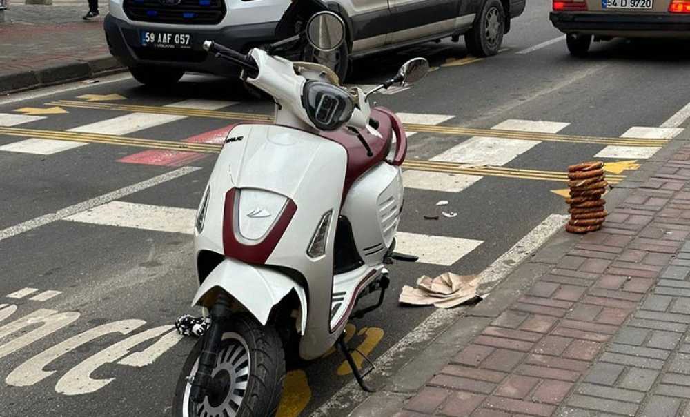 Motosiklet Yayaya Çarptı