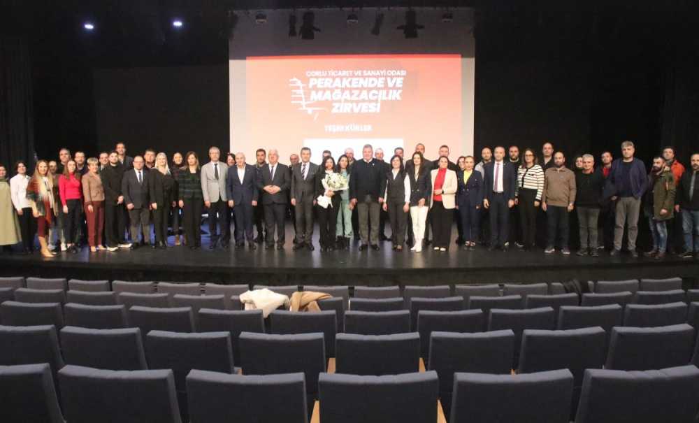 Başkan Yüksel Perakende Ve Mağazacılık Zirvesine Katıldı