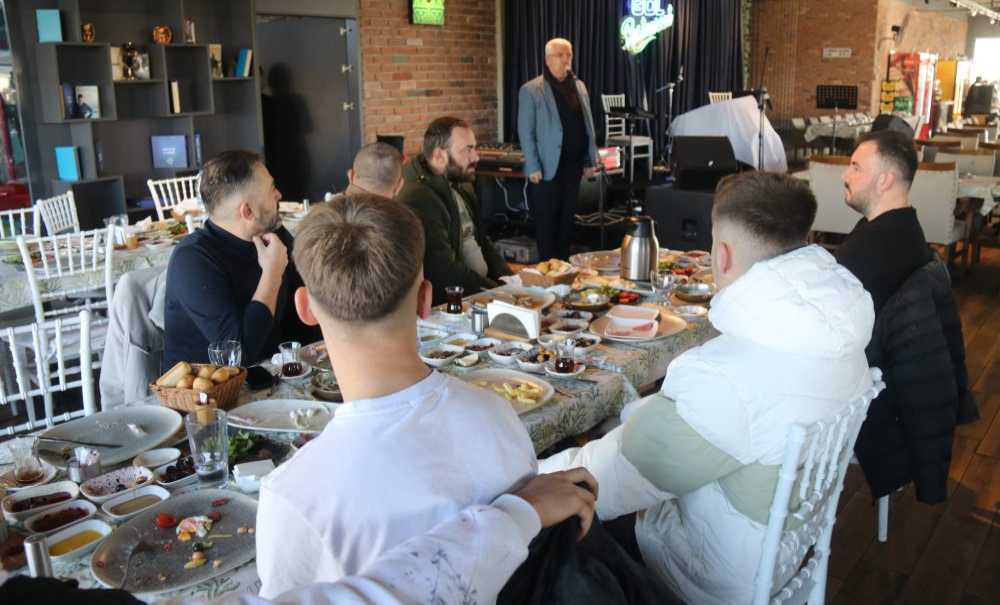 “Spor Kulüplerimize Destek Olmak Için Yeni Tesisler Yapacağız”