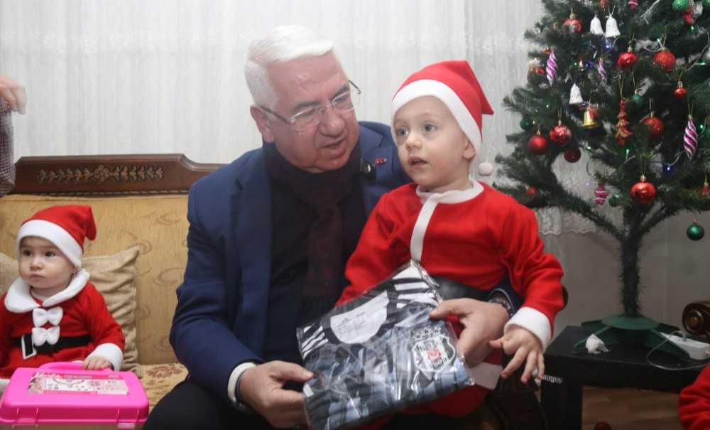 Başkan Yüksel Yılbaşı Gecesinde Vatandaşları Ziyaret Etti