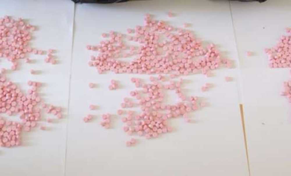 Çorlu Polisi Bin 500 Adet Uyuşturucu Hap Ele Geçirdi