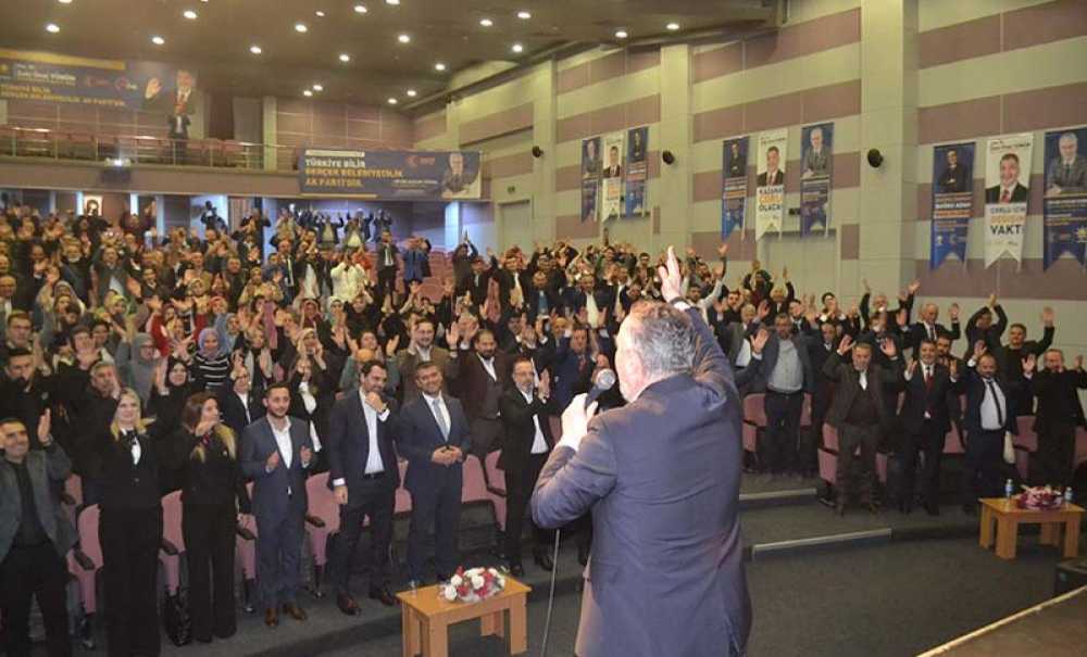 Ak Parti'nin Hedefi Belediyeleri Almak