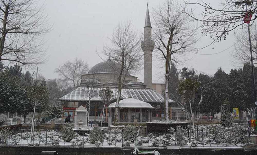 Çorlu'da Kar Yağışı Etkili Oldu