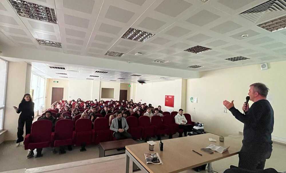 Lise Öğrencilerine Gazetecilik Semineri
