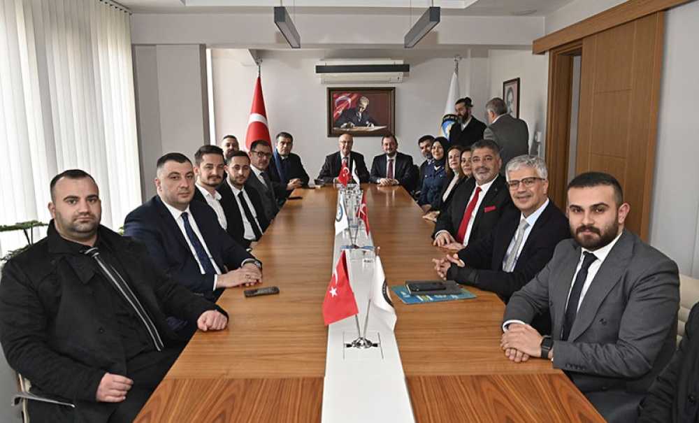 Oda Başkanları Ve Muhtarlarla Bir Araya Geldi