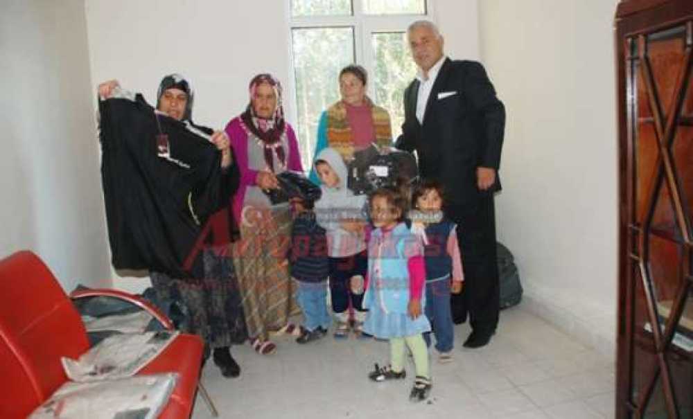 Kızılay Marmara Ereğlisi Şubesi`nden Giyecek Yardımı