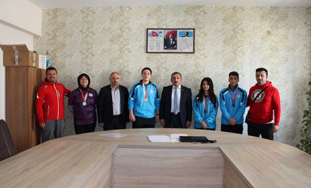 Çorlu Lisesi Sporcuları, Erdoğan'ı Ziyaret Etti