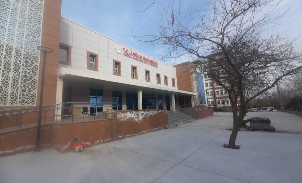 Yaşam Merkezi Açılmadan Zarar Gördü!