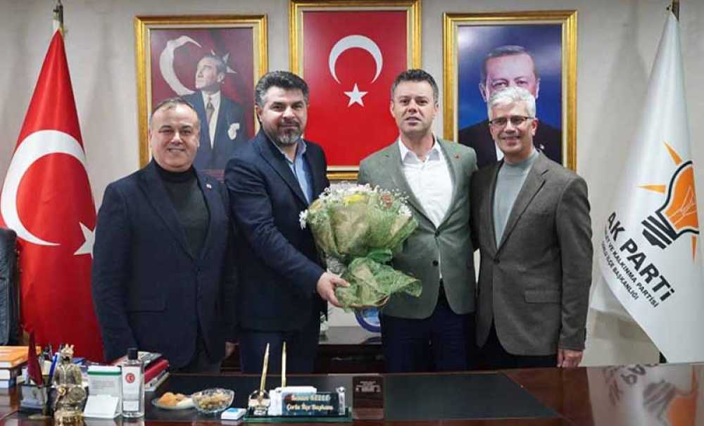 Ayağının Tozuyla İlçe Başkanlıklarını Ziyaret Etti