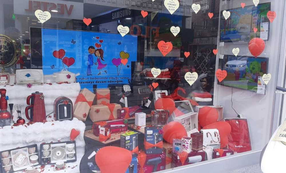 14 Şubatta Renkli Görüntüler Oluştu