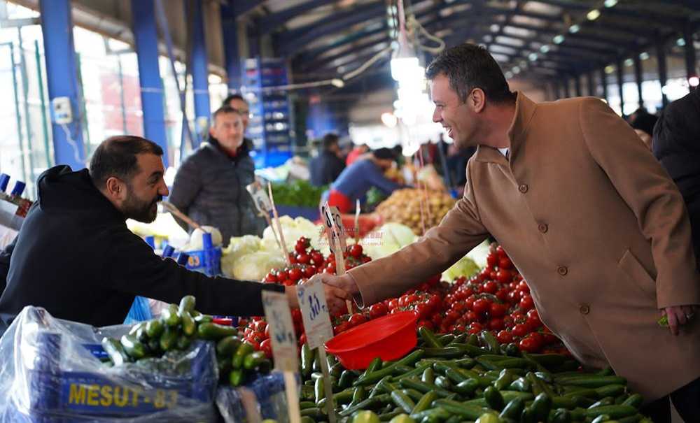 Chp Adayları Pazarı Ziyaret Etti