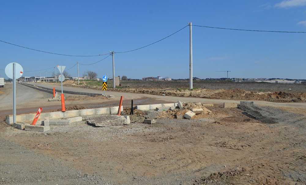 Büyükşehirden Aylardır Bitmeyen Çalışma