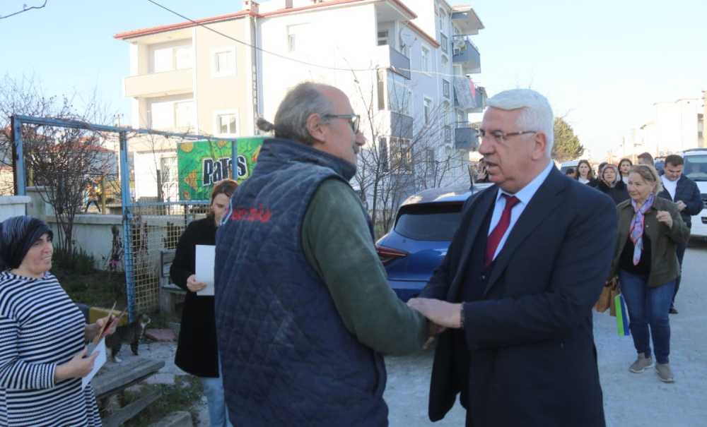 Velimeşe Başkan Yüksel'i Bağrına Bastı