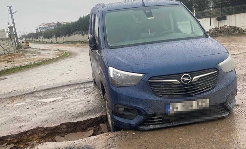 Manzara Değişmiyor, Araç Yine Yola Saplandı!