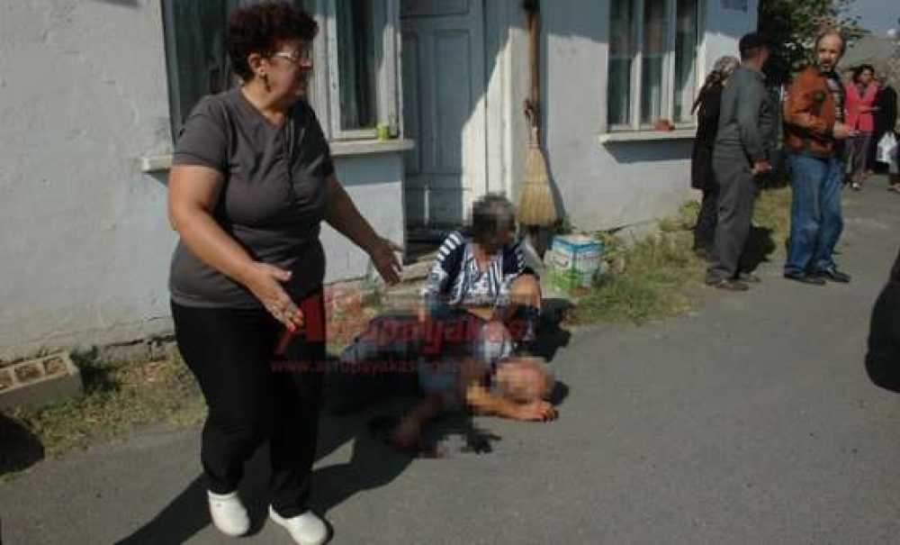 Şizofren Hastası, Ailesini Bıçakladı