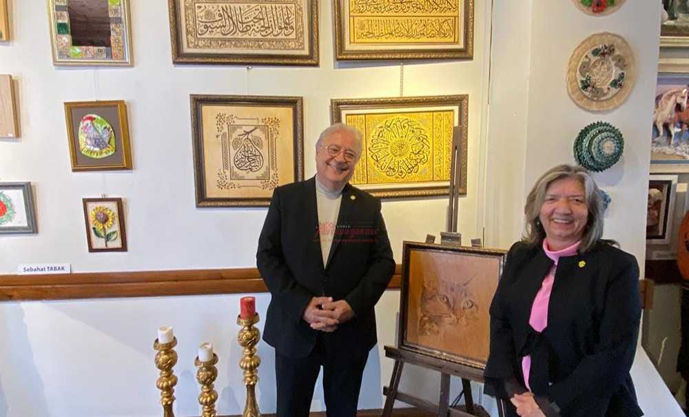 'Yaşamın İçinden' Sanat Sergisi Beğeni Topluyor