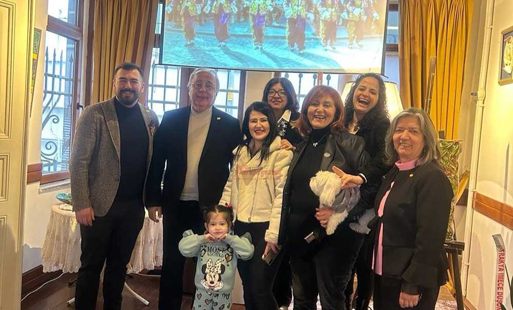 'Yaşamın İçinden' Sanat Sergisi Beğeni Topluyor