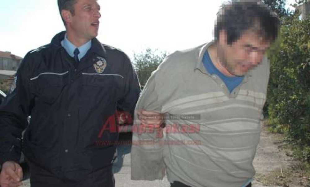 Şizofren Hastası, Ailesini Bıçakladı