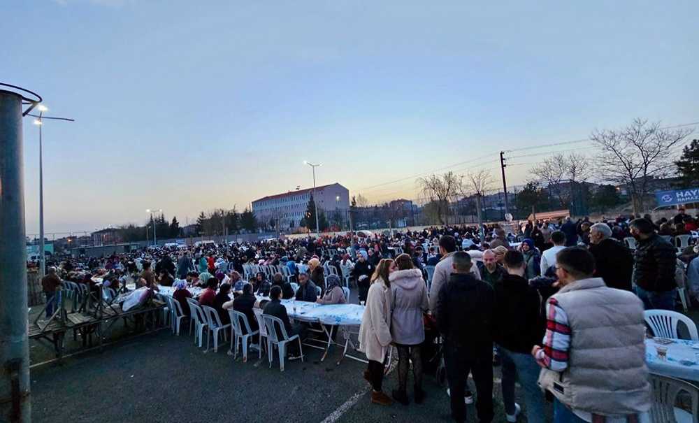 Müge Yıldız Topak'tan, Sağlık Mahallesi'nde Ramazan Buluşması
