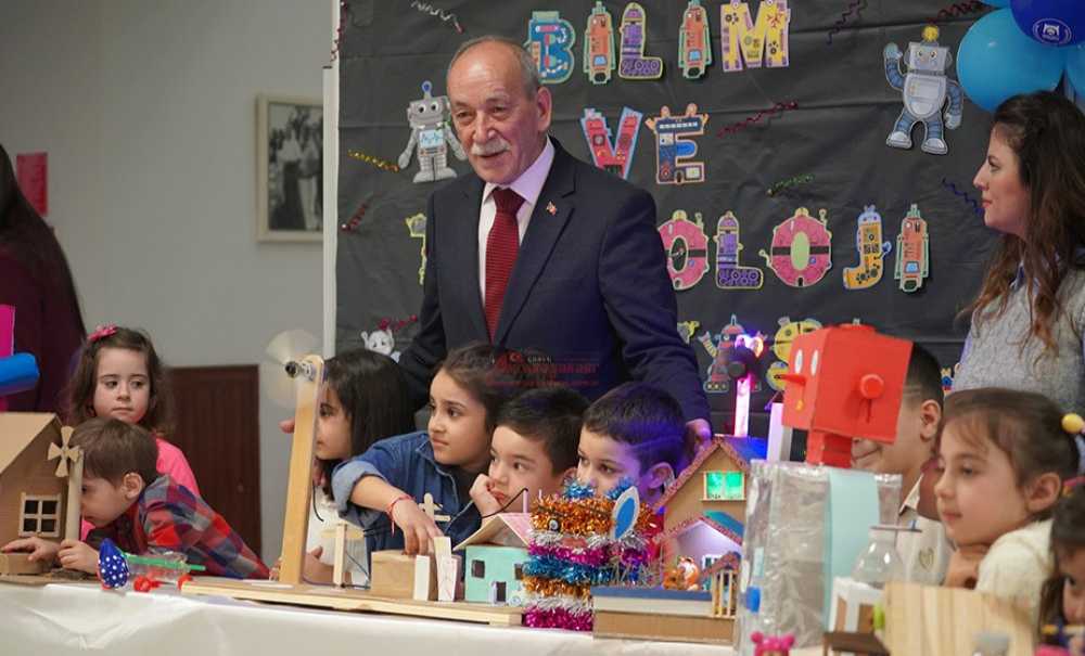 Öğrenciler Bilim Ve Teknoloji Haftası'nı Kutladı