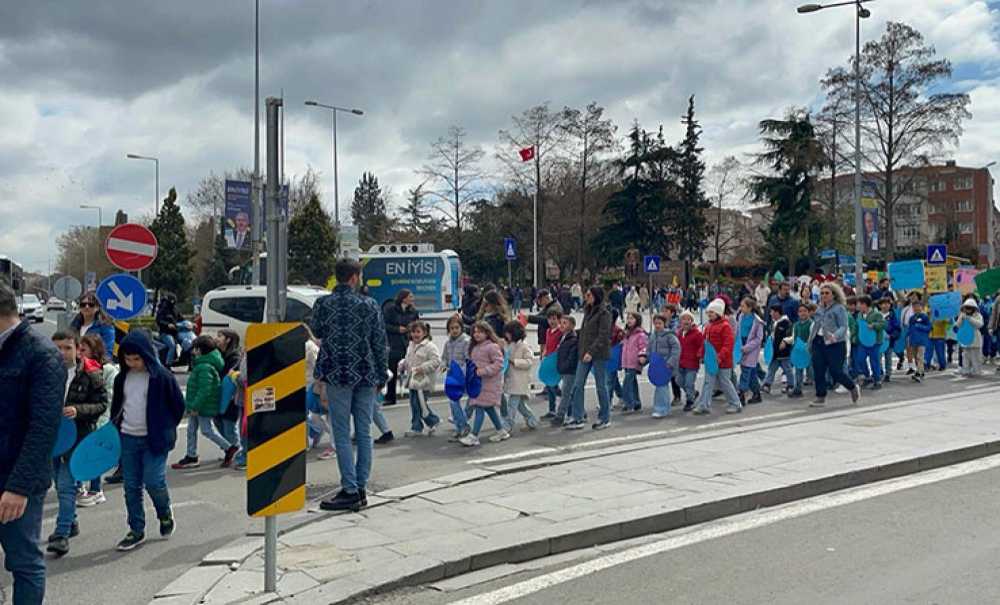 Minik Öğrenciler Su Tasarrufuna Dikkat Çekti