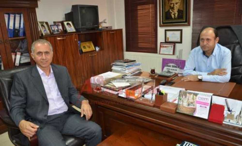 Prof. Dr. Dodurka`dan Avrupa Yakası Gazetesi`ne Ziyaret