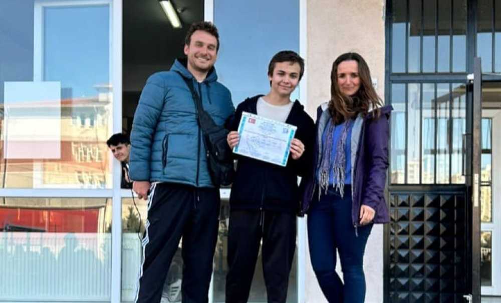 Klavye Şampiyonasında Dereceyle Döndü!