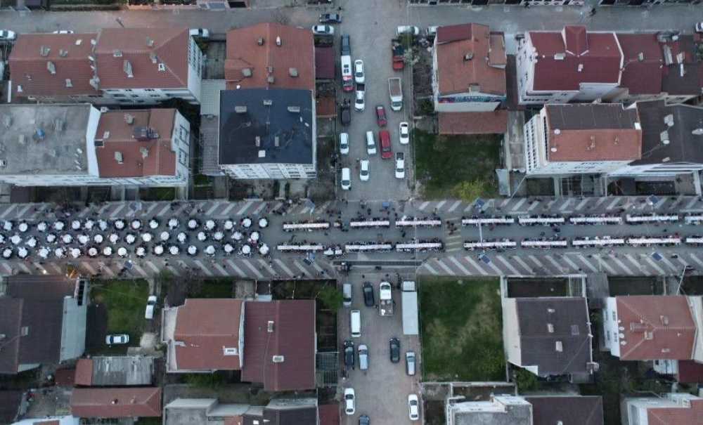 Sevgi Sofralarında 30 Bin Ergeneli Buluştu