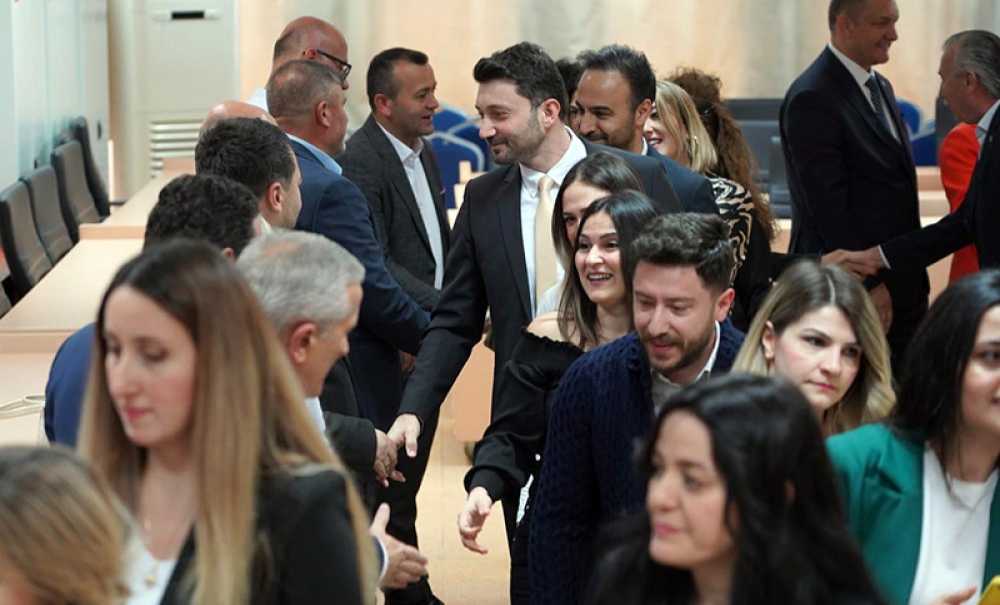 Başkan Sarıkurt Ve Meclis Üyeleri Personel İle Bayramlaştı