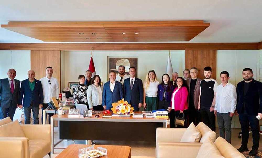 Chp Yönetiminden Başkan Sarıkurt'a Ziyaret