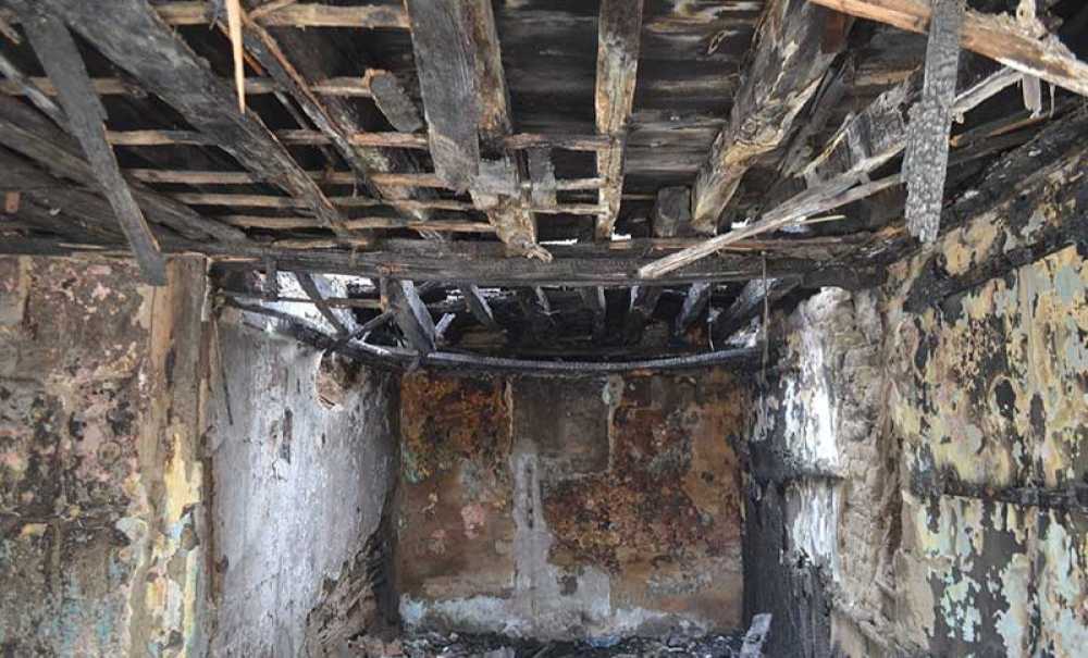 Harabe Bina Tehlike Saçmaya Devam Ediyor