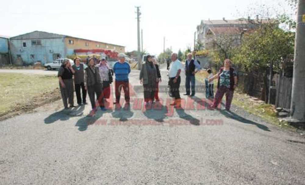 Vatandaşlardan Yarım Asfalt Tepkisi