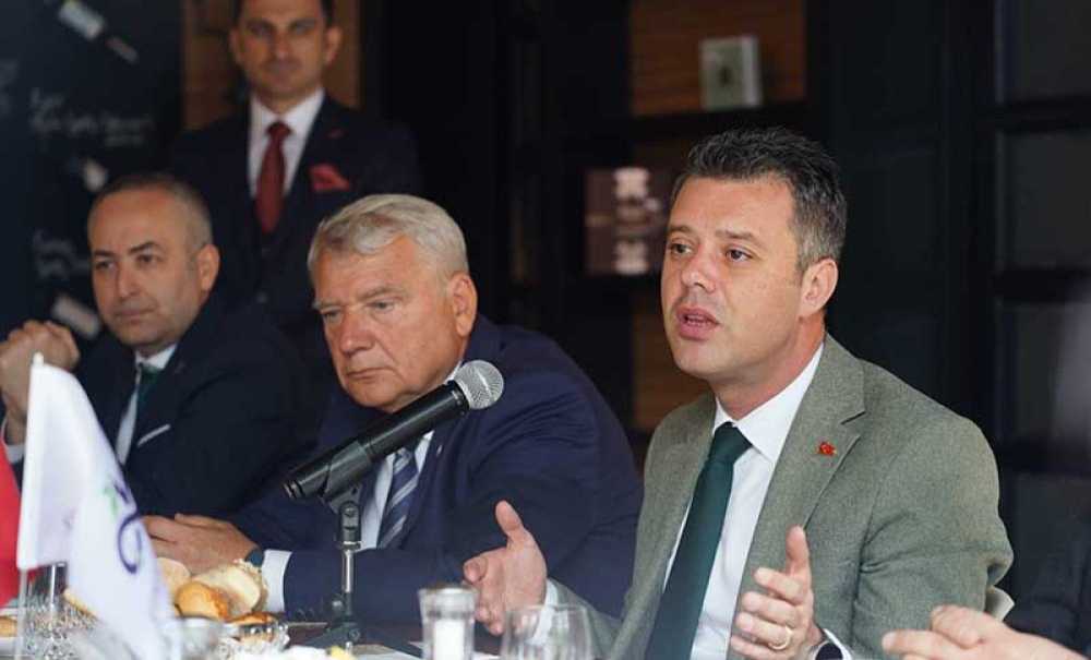 Başkan Sarıkurt Muhtarlarla Bir Araya Geldi