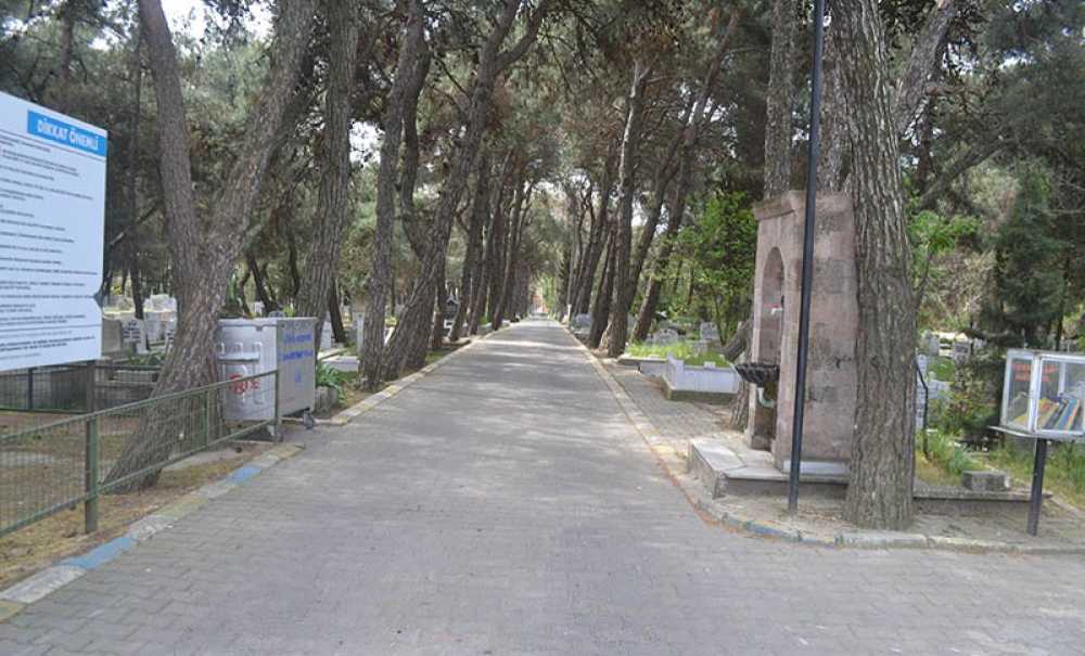 Mezar Yaparken Büyükşehire Harç Bedeli Ödüyor!