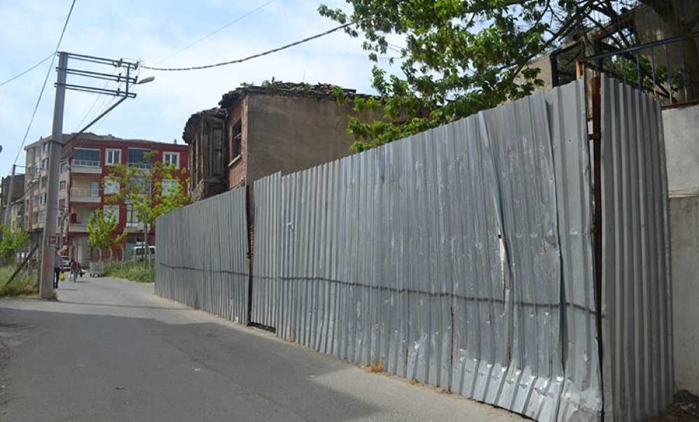 Projeler Hazir, Ödenek Bekleni̇yor!