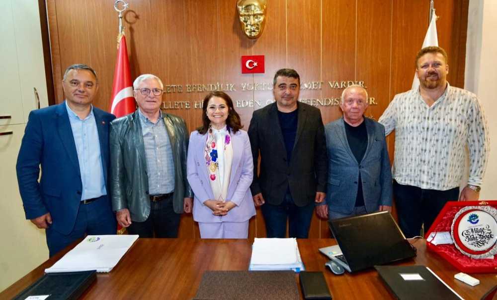 Müge Yıldız Topak'a Ziyaretler Sürüyor